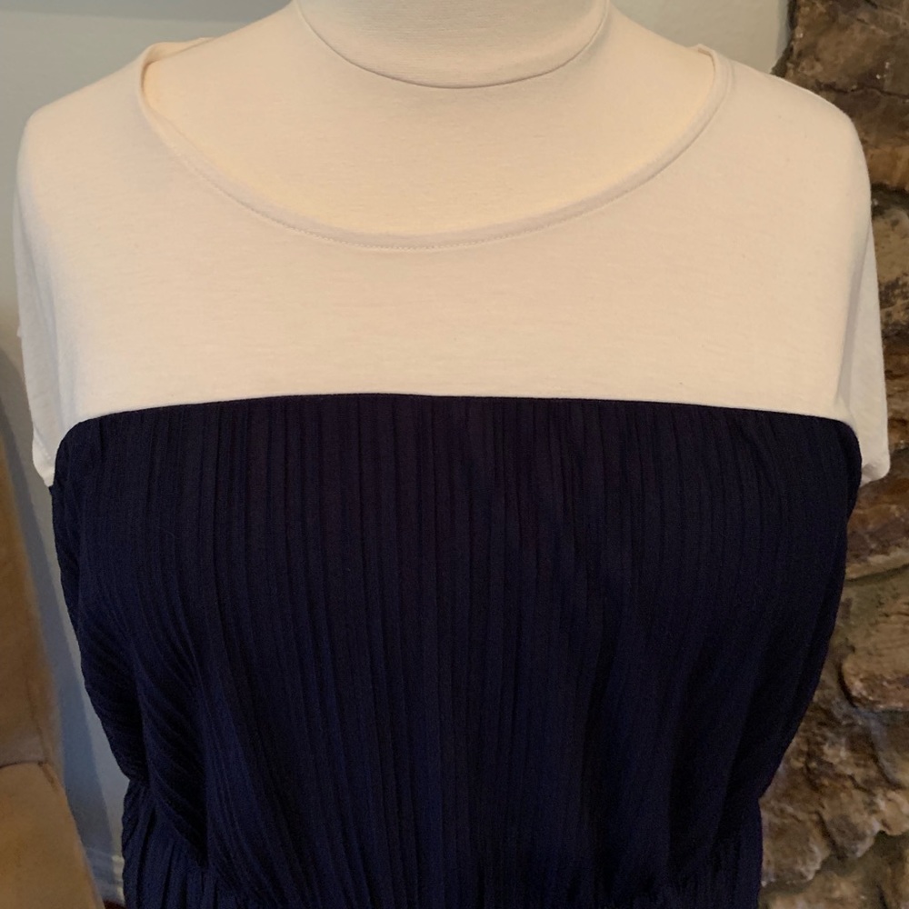 Merona Navy & Cream cute shirt
